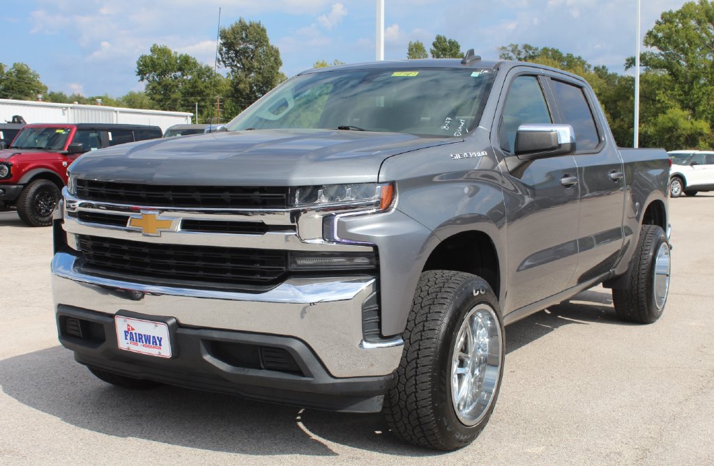 Used 2021 Chevrolet Silverado 1500 LT RWD image 4