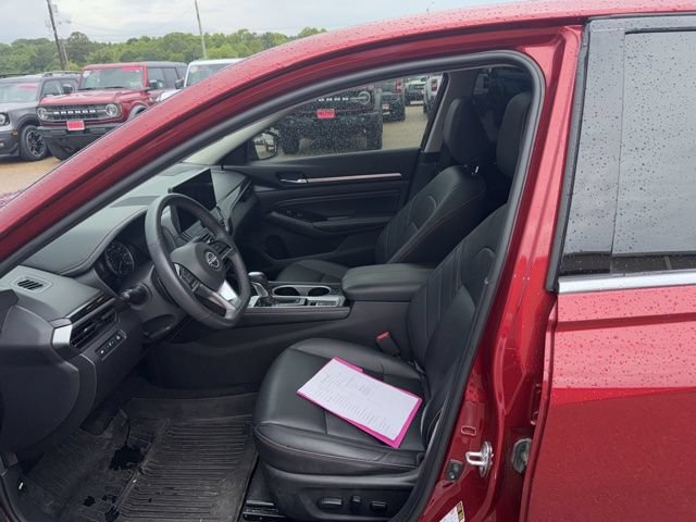 Used 2023 Nissan Altima 2.5 SR w/ SR Premium Package AWD/4WD image 7
