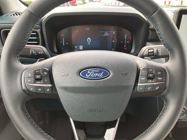 Certified 2025 Ford Maverick Lobo AWD/4WD image 32