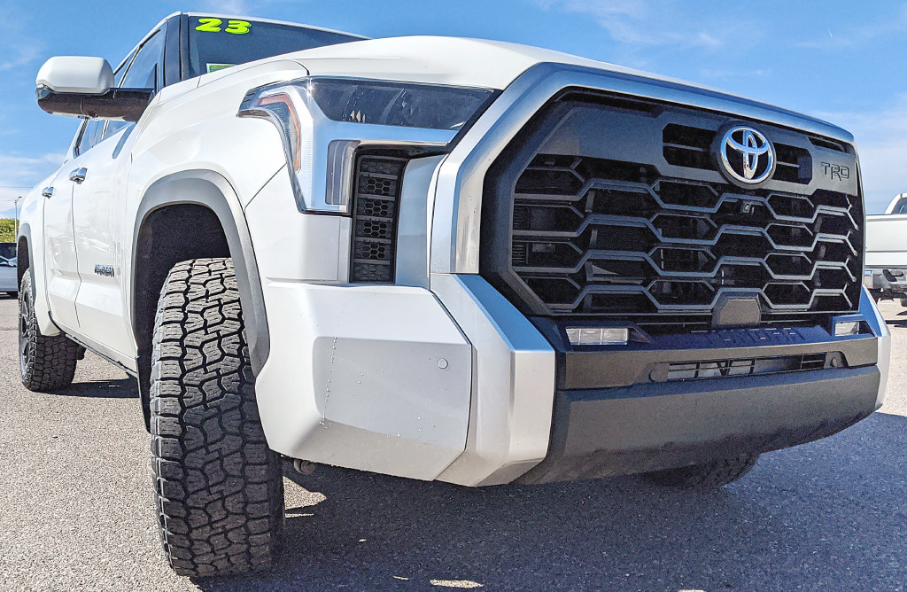 Used 2023 Toyota Tundra Limited w/ TRD Off-Road Package AWD/4WD image 23