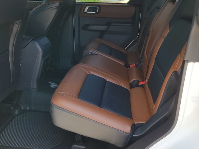 Certified 2024 Ford Bronco Outer Banks AWD/4WD image 8