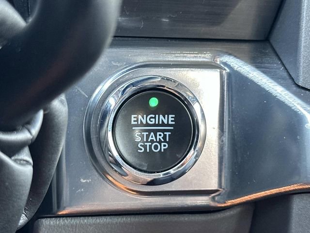 Certified 2022 Ford F150 Lariat w/ Equipment Group 501A Mid image 28