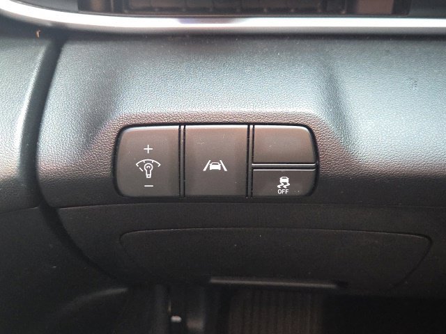Used 2023 Hyundai Elantra SEL w/ Convenience Package FWD image 19