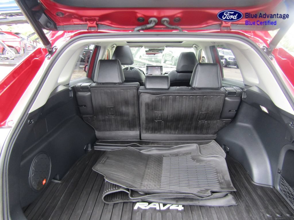Used 2022 Toyota RAV4 Limited AWD/4WD image 11