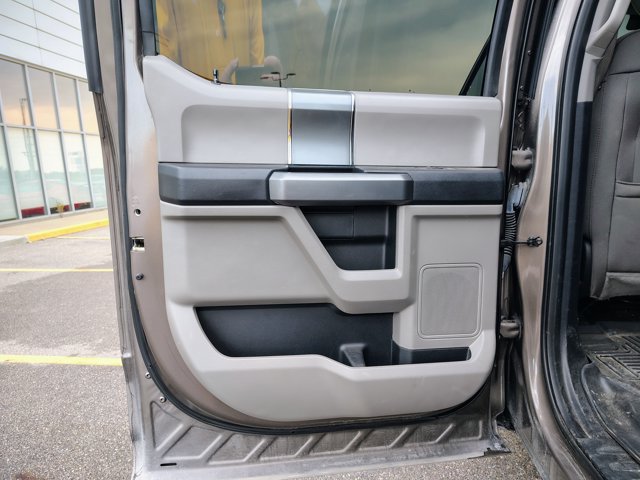 Certified 2018 Ford F150 XLT w/ Equipment Group 302A Luxury AWD/4WD image 12
