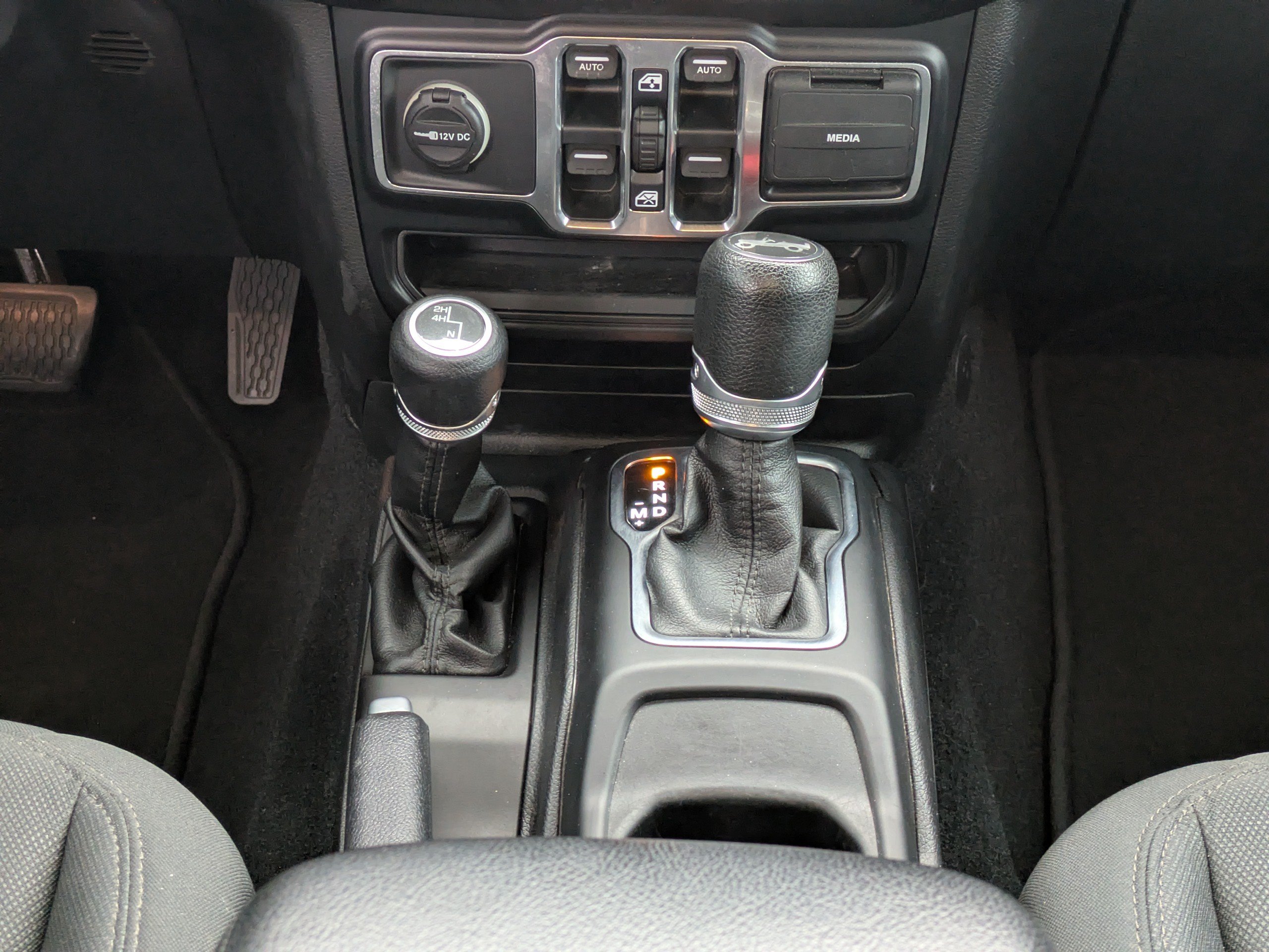 Used 2019 Jeep Wrangler Unlimited Sport S AWD/4WD image 19