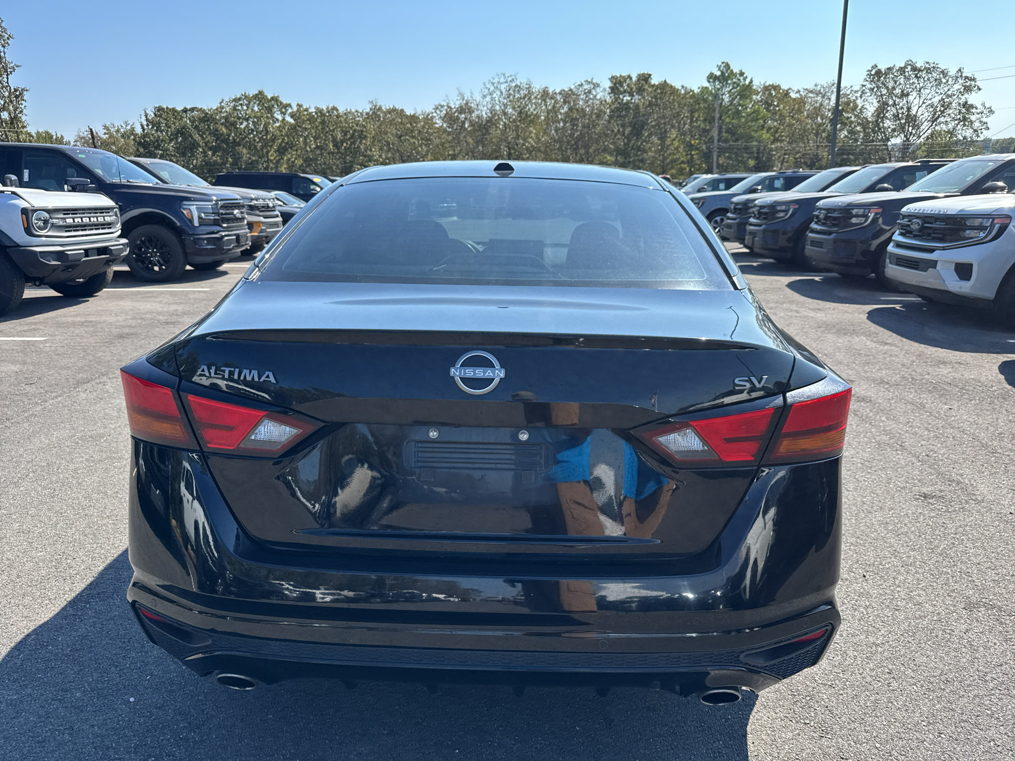 Used 2024 Nissan Altima 2.5 SV w/ SV Premium Package FWD image 7