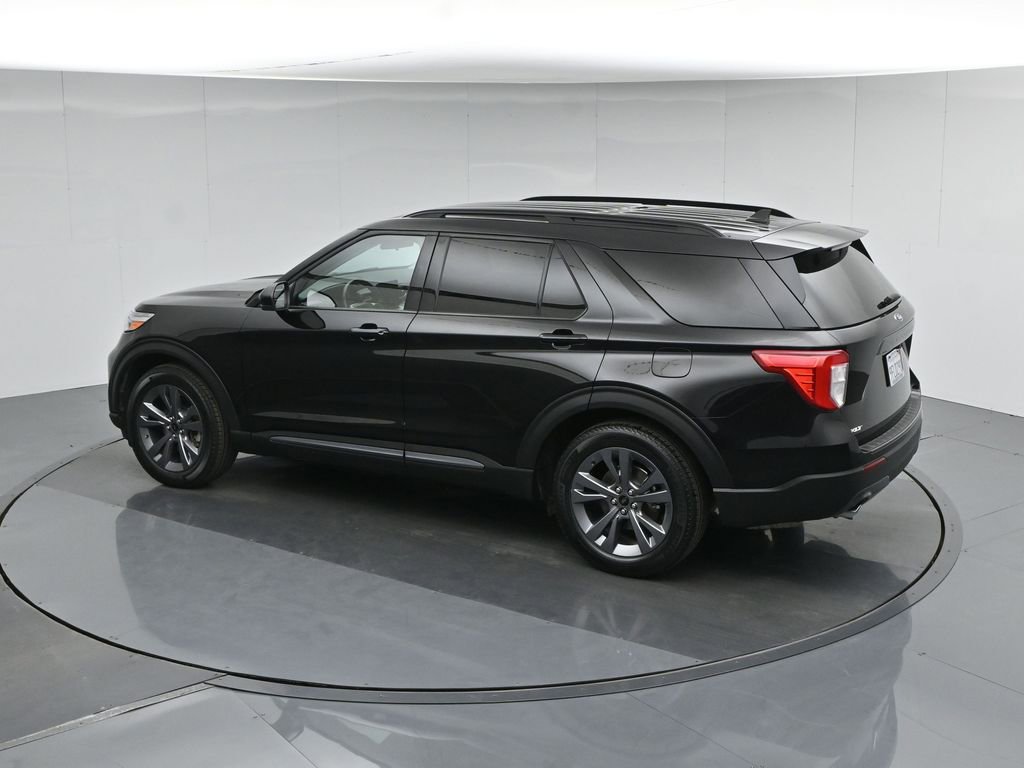 Certified 2022 Ford Explorer XLT w/ Equipment Group 202A RWD image 45