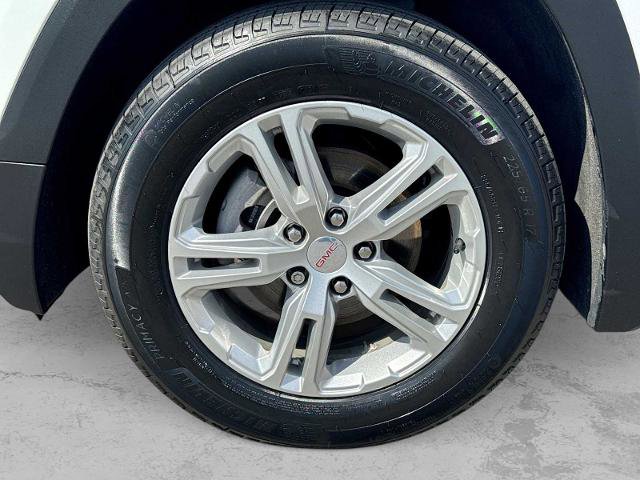 Used 2023 GMC Terrain SLE w/ Driver Convenience Package FWD image 13