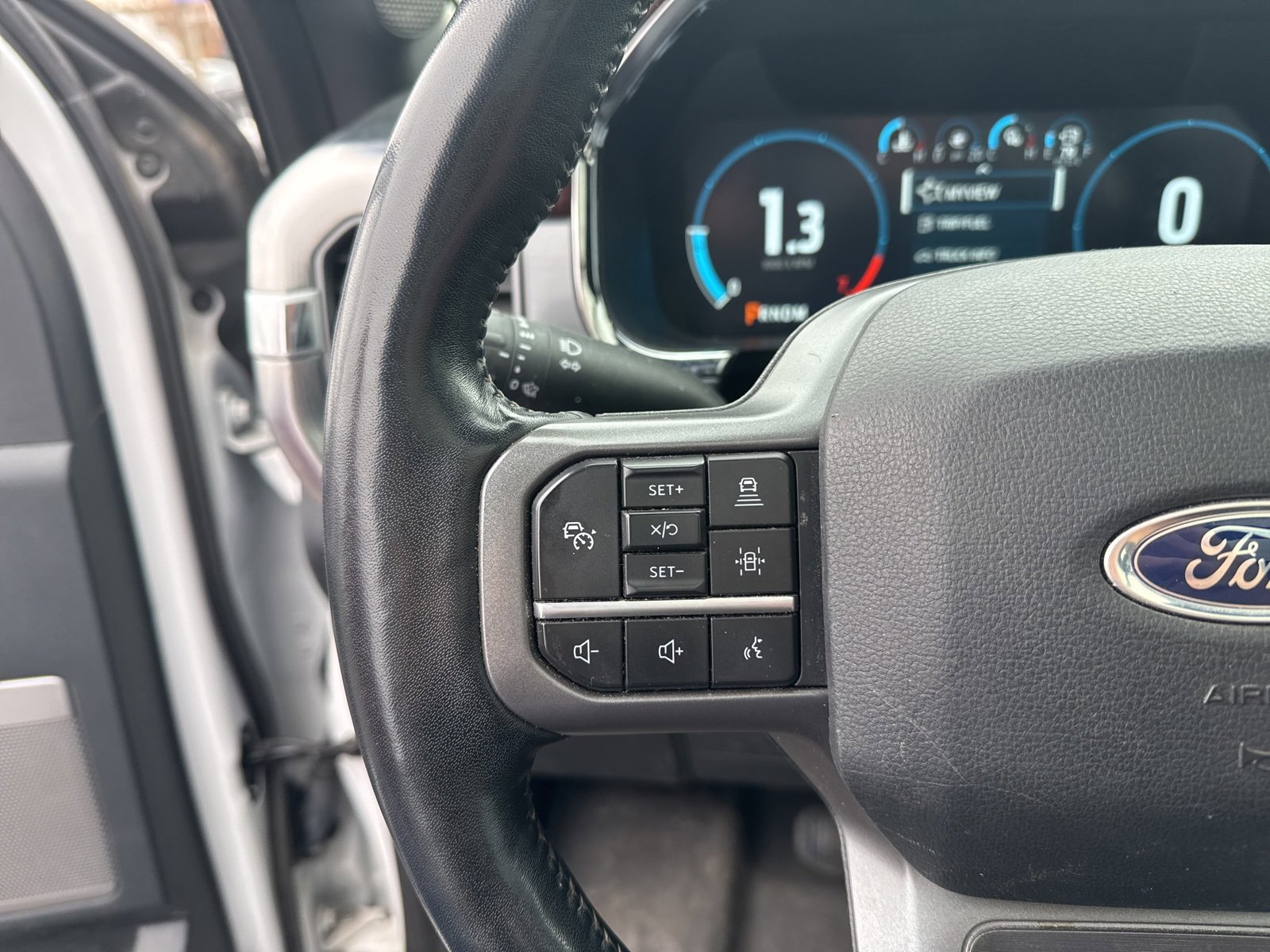 Certified 2021 Ford F150 Lariat w/ Equipment Group 502A High image 21