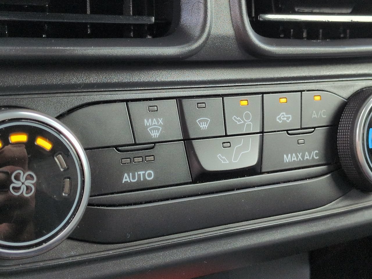 Certified 2023 Ford Maverick XLT FWD image 23