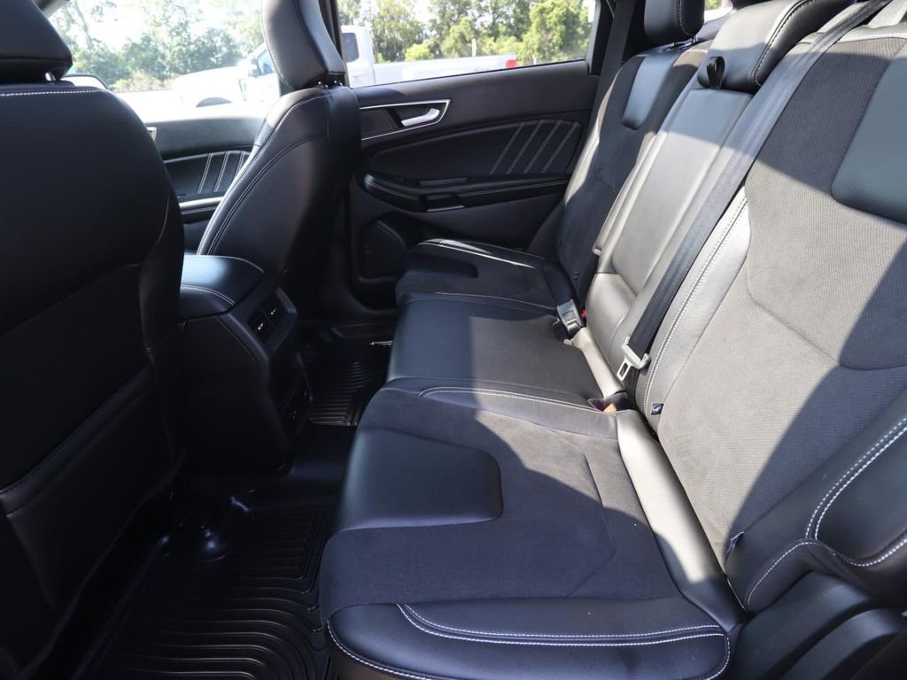 Certified 2022 Ford Edge ST w/ Equipment Group 401A AWD/4WD image 12