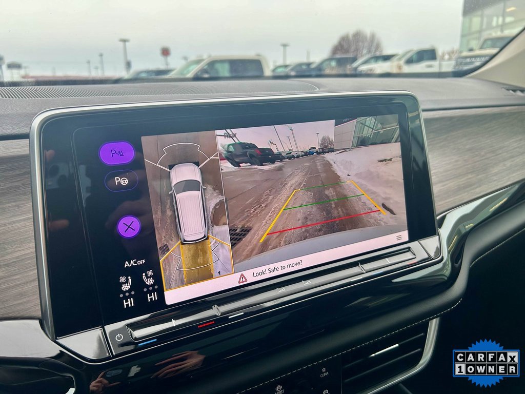 Used 2024 Volkswagen Atlas SEL Premium R-Line image 24