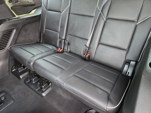 Used 2021 Cadillac Escalade Premium Luxury RWD image 30