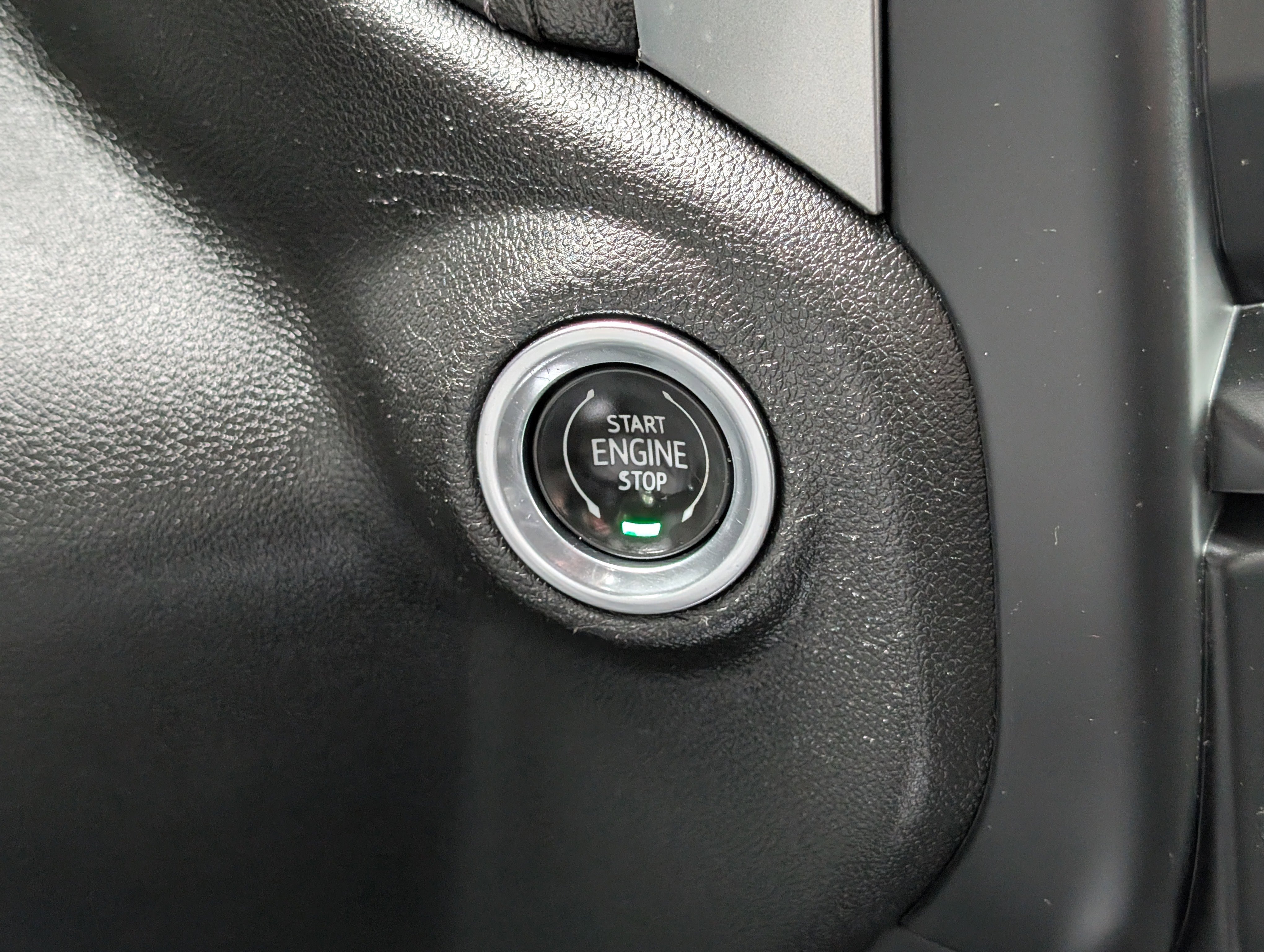 Used 2022 Chevrolet Silverado 1500 RST AWD/4WD image 22
