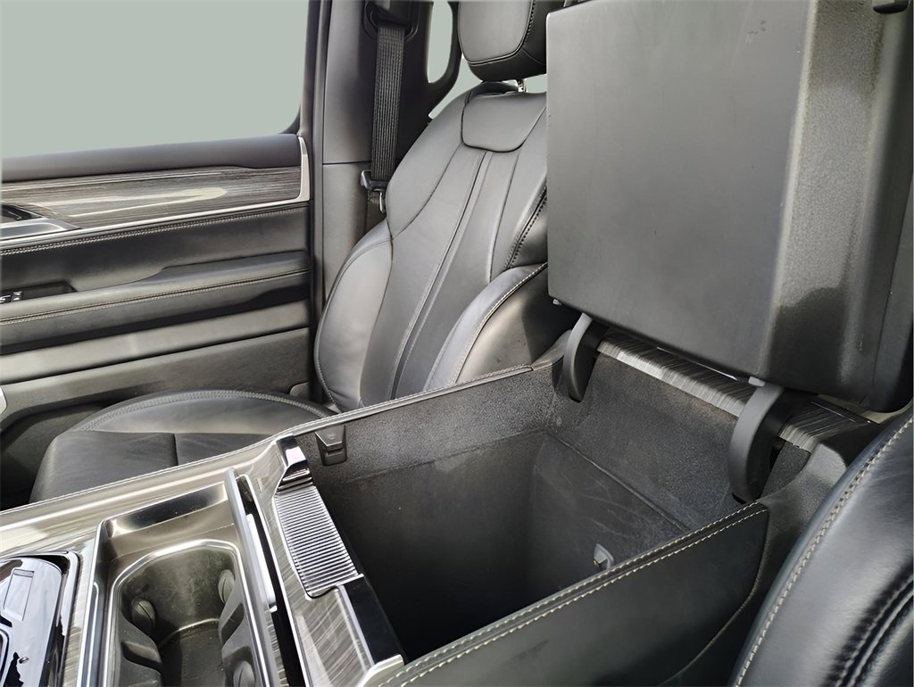 Used 2022 Jeep Wagoneer Series III w/ Flexible Seating Group image 23