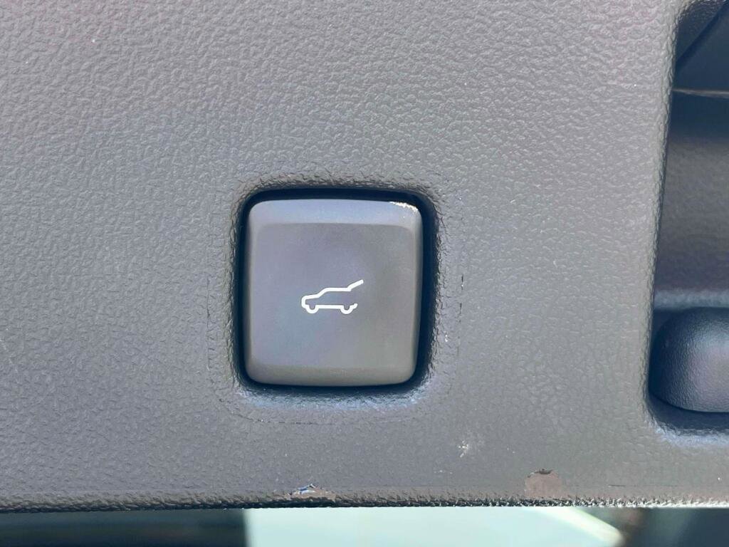 Certified 2022 Ford Escape SEL AWD/4WD image 19