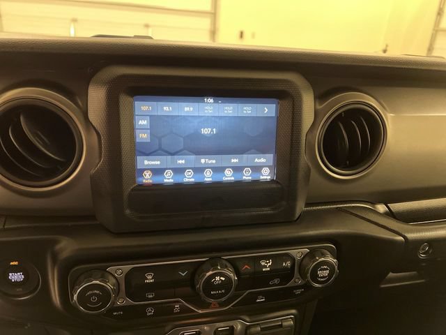 Used 2023 Jeep Wrangler Sport AWD/4WD image 13