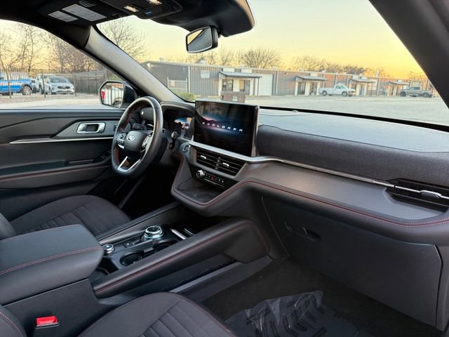 Certified 2025 Ford Explorer ST-Line w/ Premium Package image 14