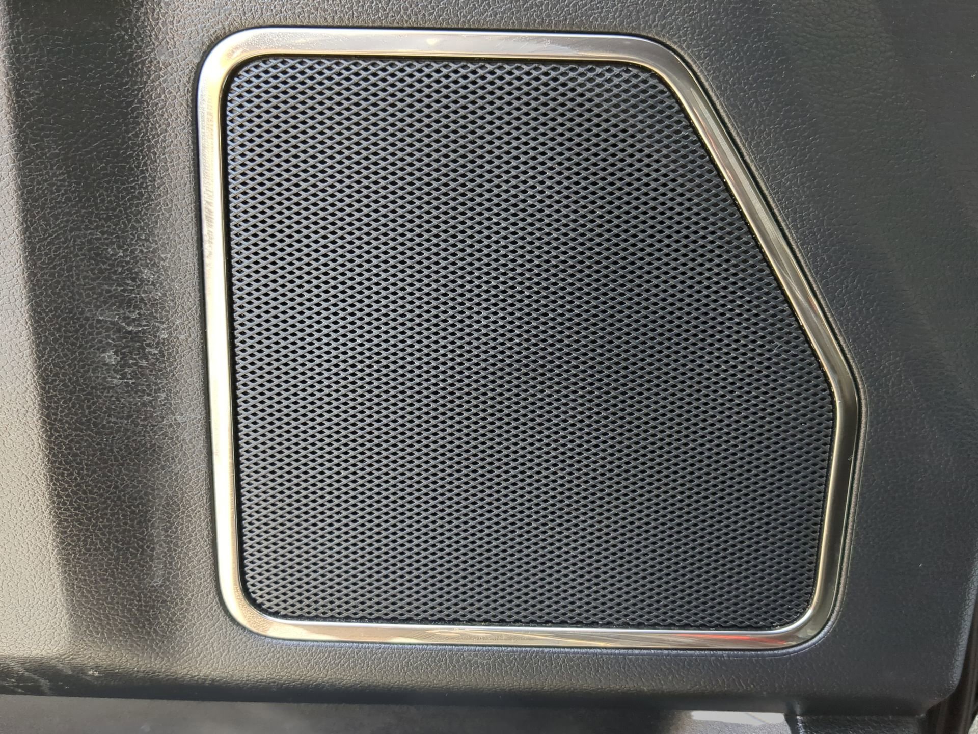 Certified 2020 Ford F150 Raptor w/ Equipment Group 802A Luxury image 48