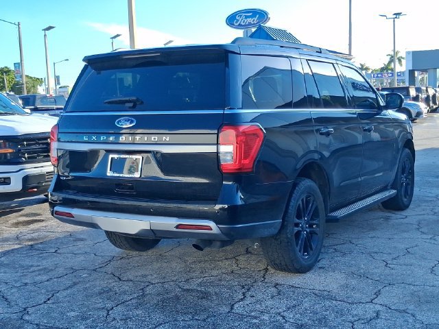 Certified 2024 Ford Expedition XLT RWD image 4