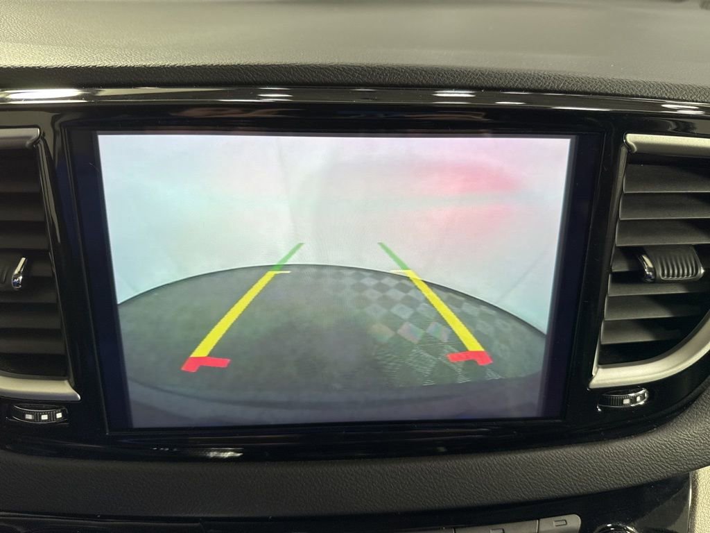 Used 2024 Chrysler Pacifica Touring-L image 32