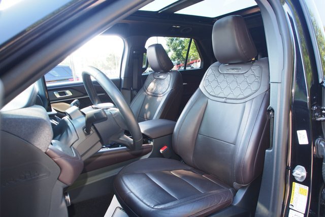 Certified 2025 Ford Explorer Platinum w/ LUX Leather Package AWD/4WD image 21