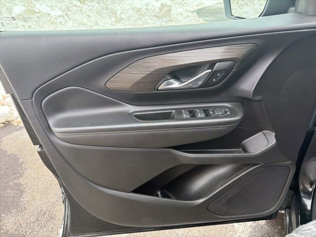 Used 2024 GMC Terrain SLE image 19