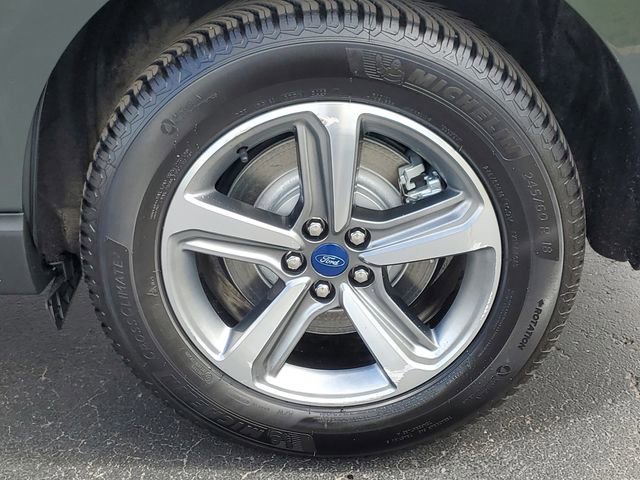 Certified 2022 Ford Edge SEL w/ Convenience Package AWD/4WD image 9