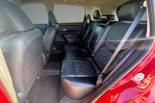 Used 2024 Nissan Rogue Platinum w/ Platinum Premium Package AWD/4WD image 22
