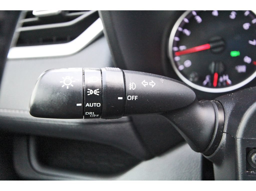 Used 2021 Toyota RAV4 XLE Premium FWD image 16