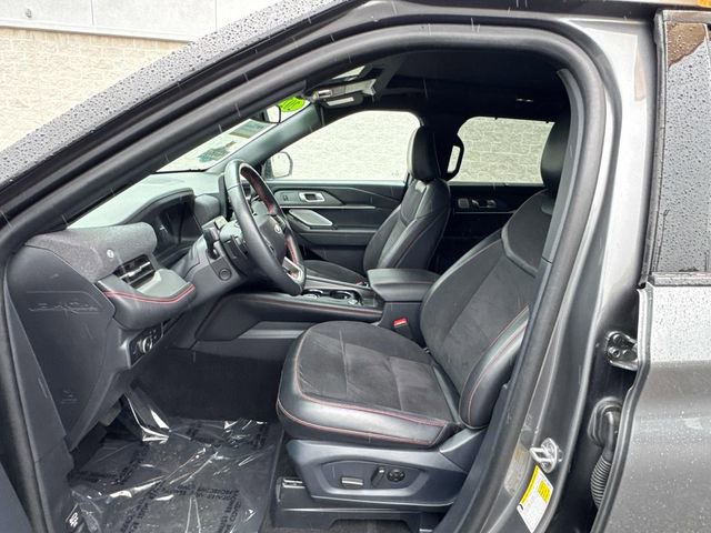 Certified 2025 Ford Explorer ST AWD/4WD image 14