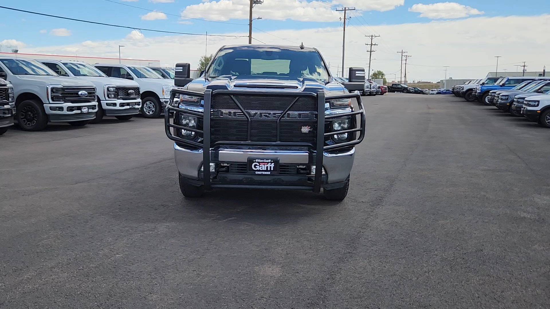 Used 2020 Chevrolet Silverado 2500 LT w/ Convenience Package AWD/4WD image 4