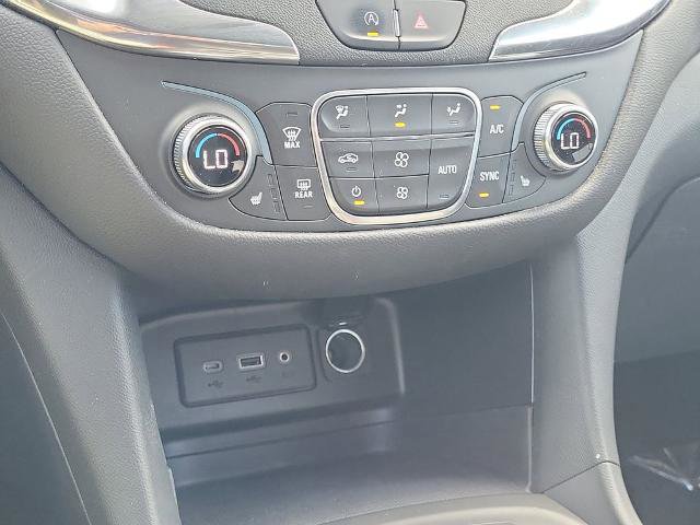 Used 2023 Chevrolet Equinox LT image 30