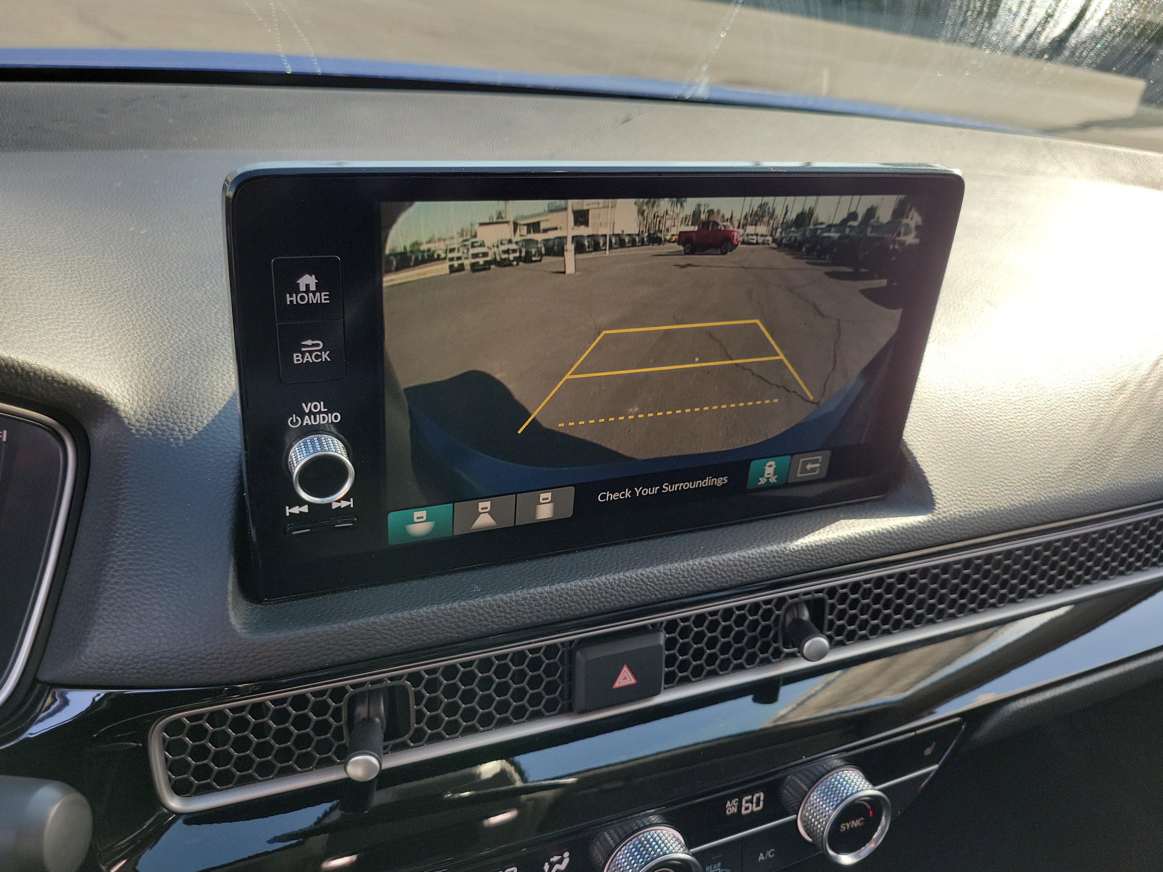 Used 2022 Honda Civic Touring image 9