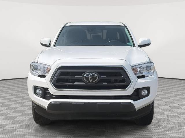 Used 2022 Toyota Tacoma SR5 w/ Technology Package AWD/4WD image 3