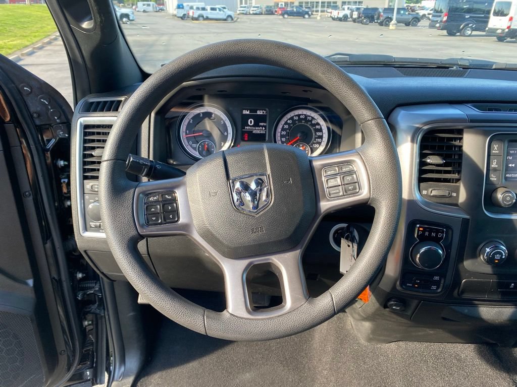 Used 2024 RAM 1500 Warlock AWD/4WD image 17