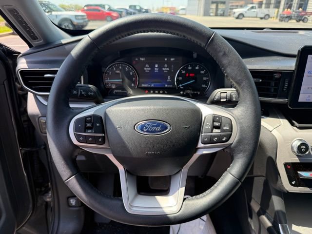 Certified 2024 Ford Explorer XLT w/ Equipment Group 202A AWD/4WD image 14
