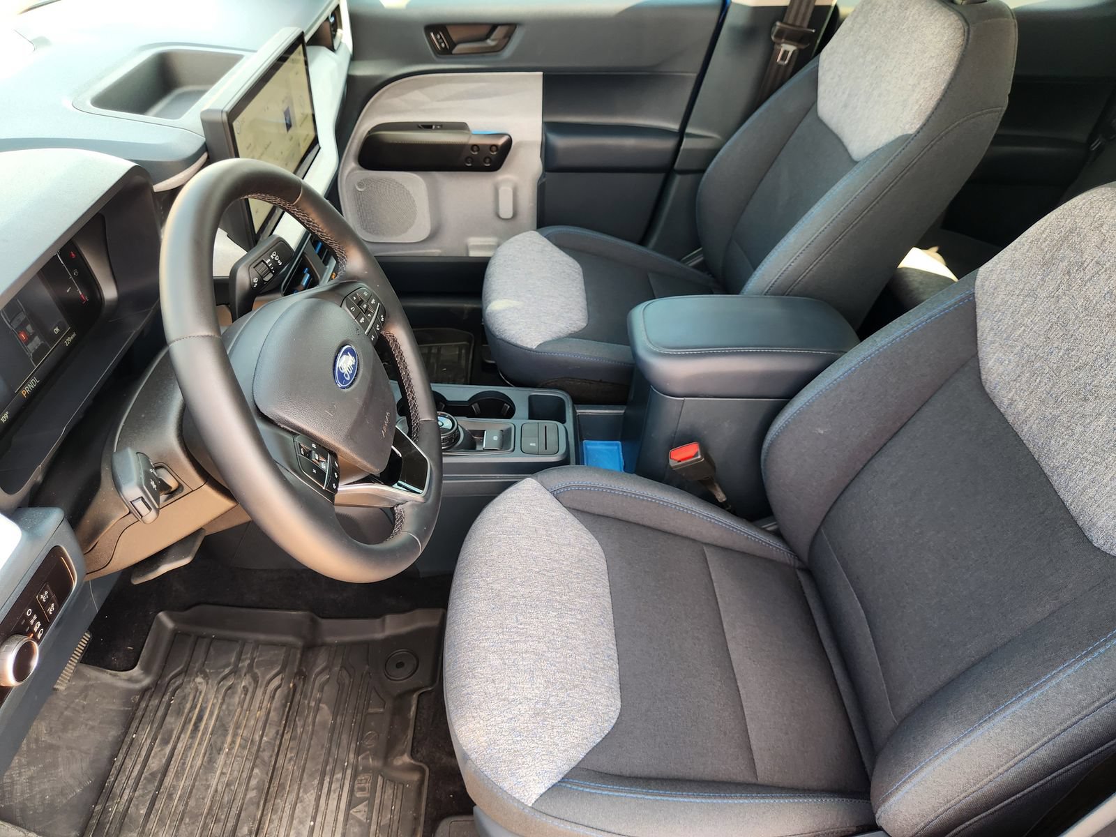 Certified 2025 Ford Maverick XLT w/ XLT Luxury Package FWD image 14