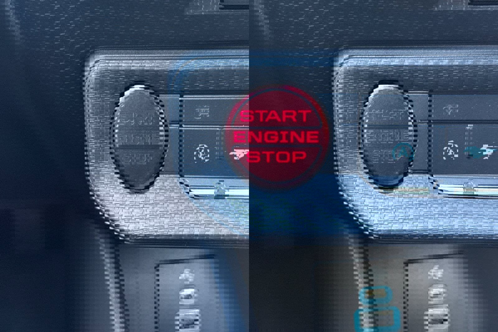 Certified 2025 Ford Mustang Coupe image 22