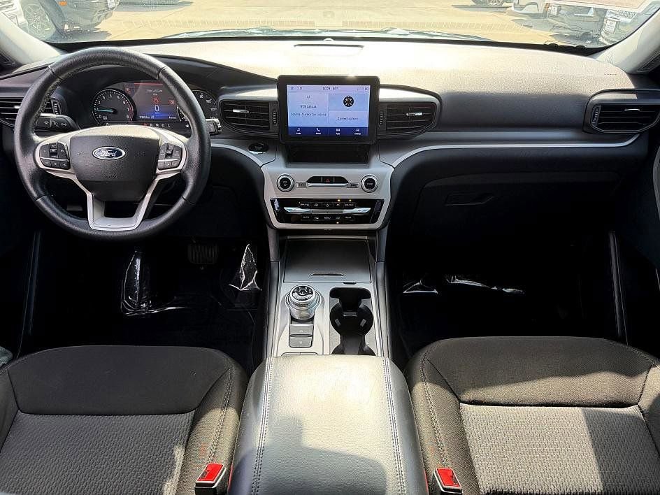 Certified 2023 Ford Explorer XLT image 30