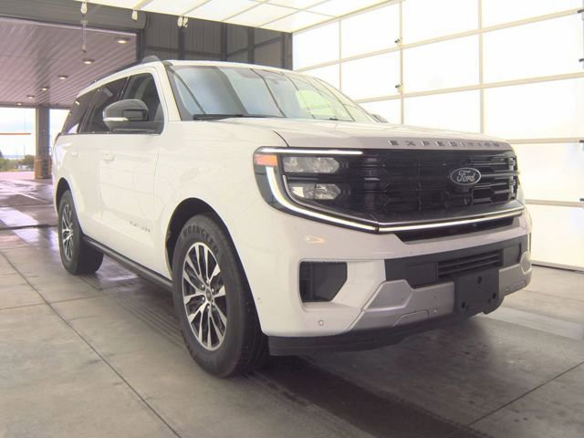 Certified 2025 Ford Expedition Platinum AWD/4WD image 3