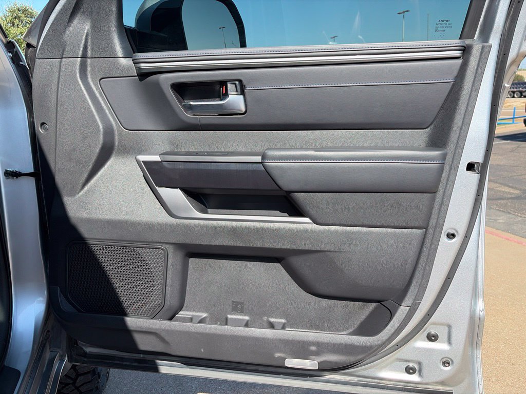 Used 2024 Toyota Tundra Platinum AWD/4WD image 11