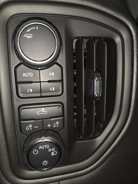 Used 2022 Chevrolet Silverado 1500 Custom Trail Boss AWD/4WD image 20