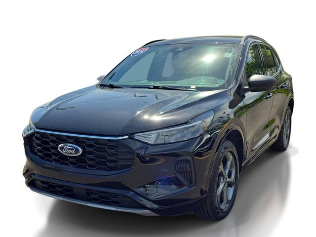 Certified 2024 Ford Escape ST-Line w/ Tech Pack #1 AWD/4WD image 2