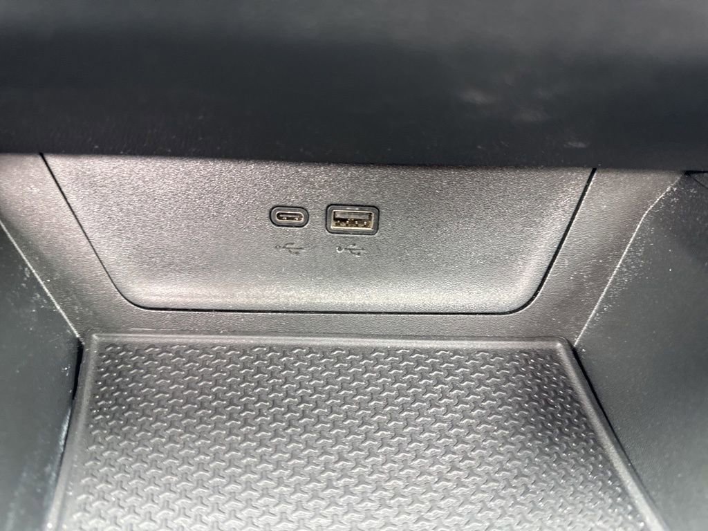 Used 2025 Chevrolet Equinox LT w/ Safety and Technology Package image 26