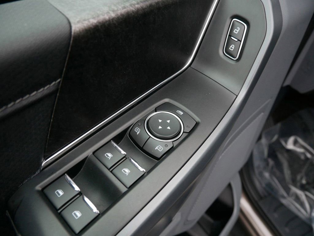 Certified 2022 Ford F150 XLT w/ Equipment Group 302A High image 10