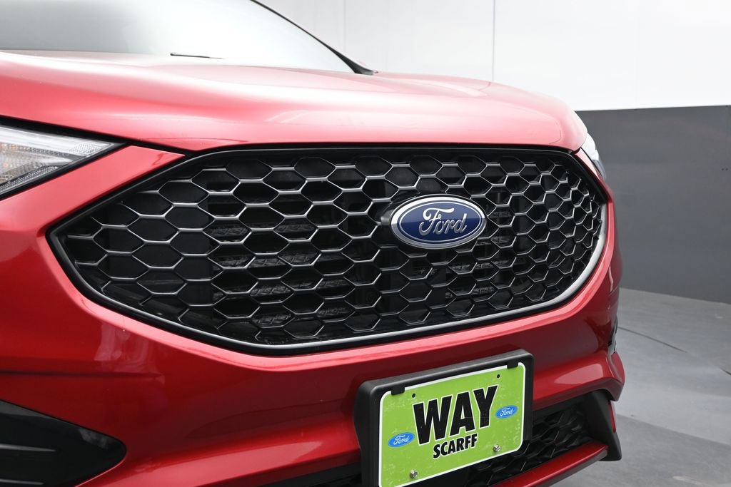Certified 2021 Ford Edge ST-Line w/ Class II Trailer Tow Package AWD/4WD image 5