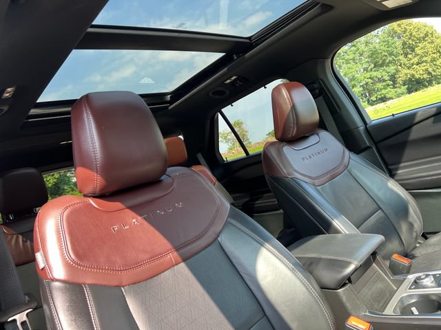Certified 2023 Ford Explorer Platinum w/ Technology Package AWD/4WD image 37
