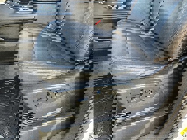 Used 2021 Chevrolet Suburban Z71 w/ Luxury Package image 11